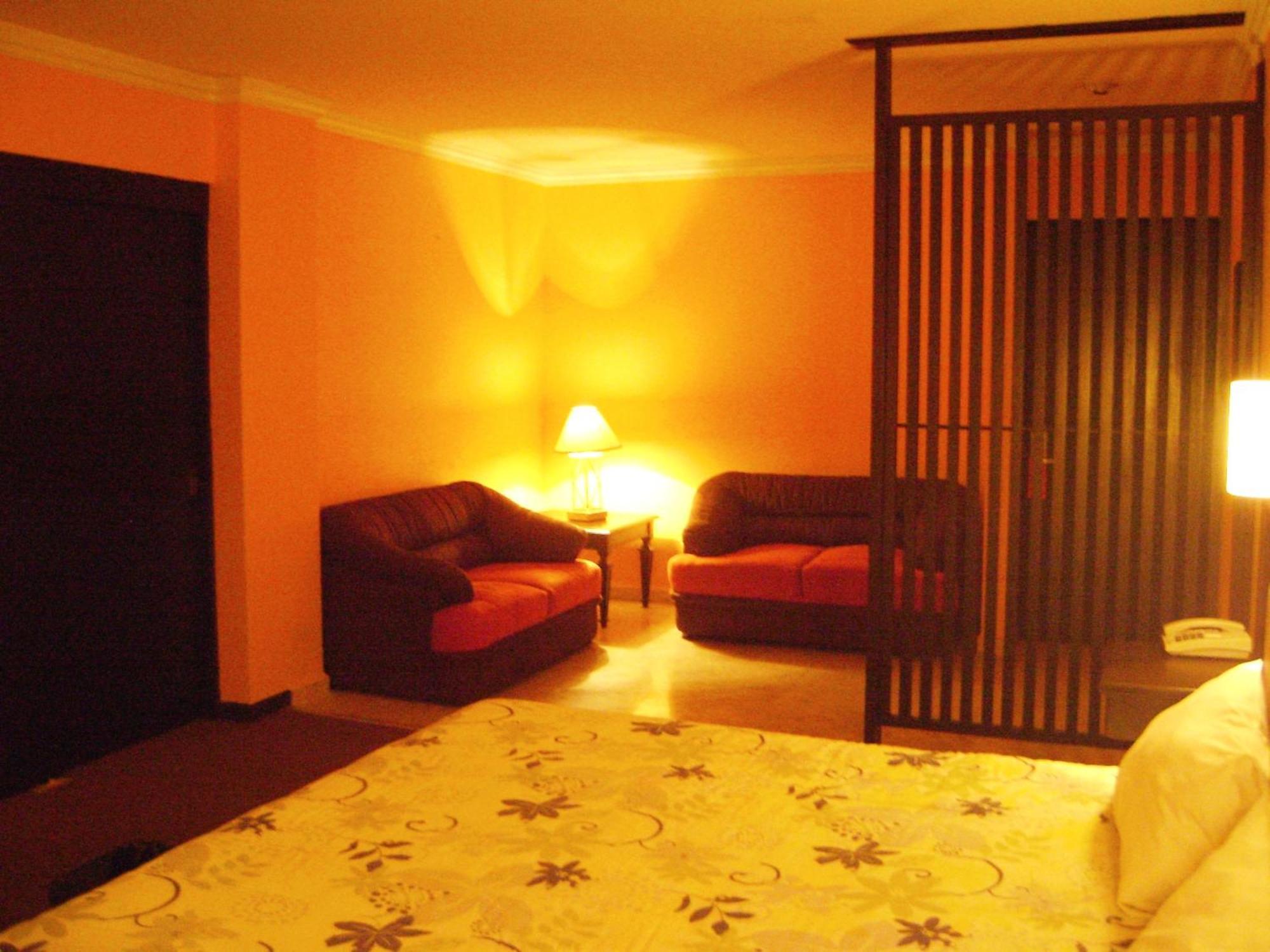 Hotel Le-Gar Monterrey Exteriör bild
